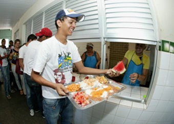 Secretaria promove curso de Educação Alimentar para merendeiros